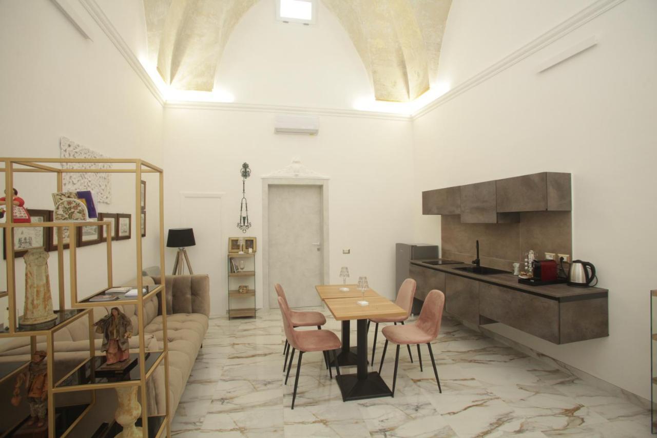 レッチェ La Dimora Di Re Idomeneo Bed & Breakfast エクステリア 写真