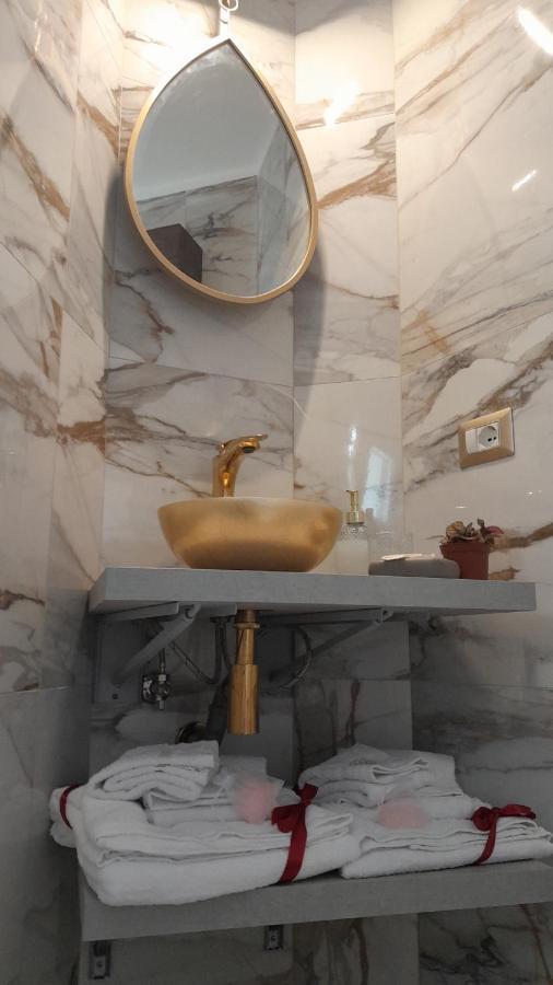 レッチェ La Dimora Di Re Idomeneo Bed & Breakfast エクステリア 写真