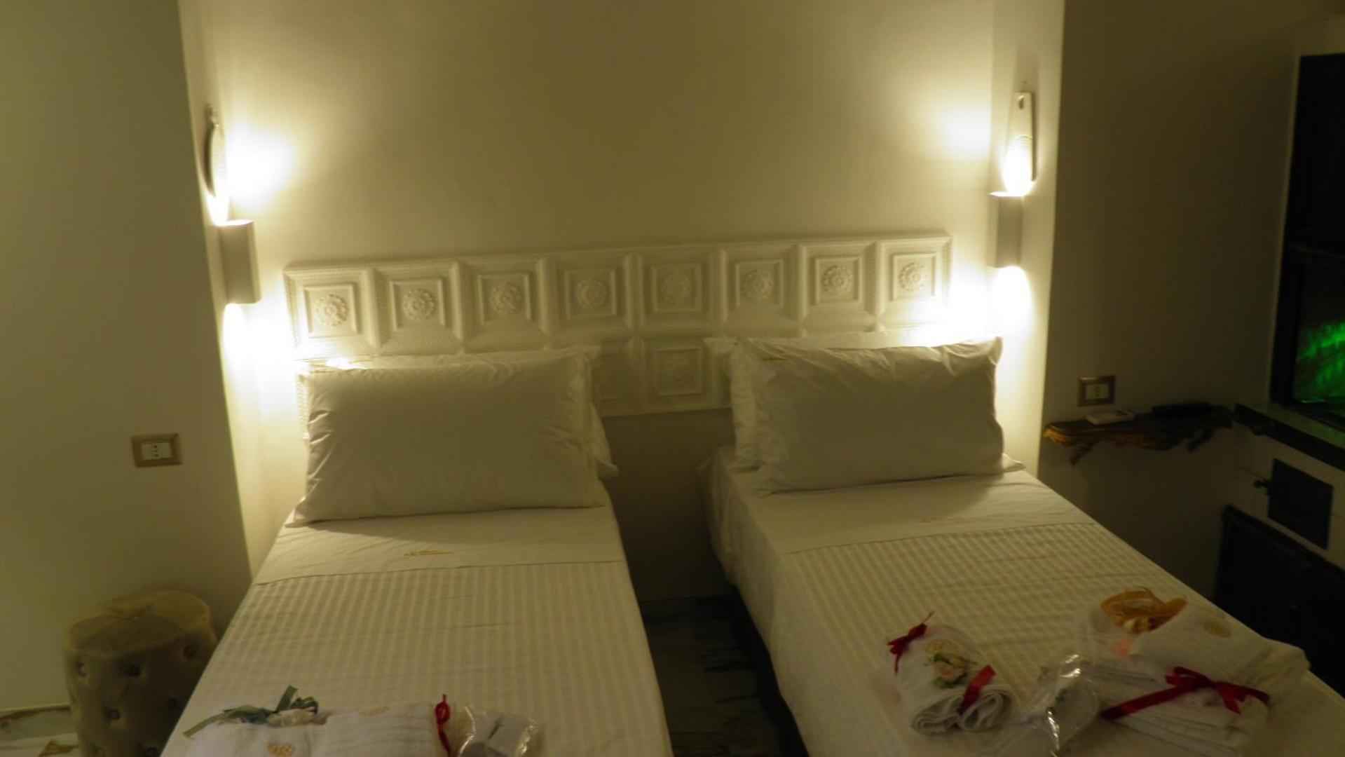 レッチェ La Dimora Di Re Idomeneo Bed & Breakfast エクステリア 写真