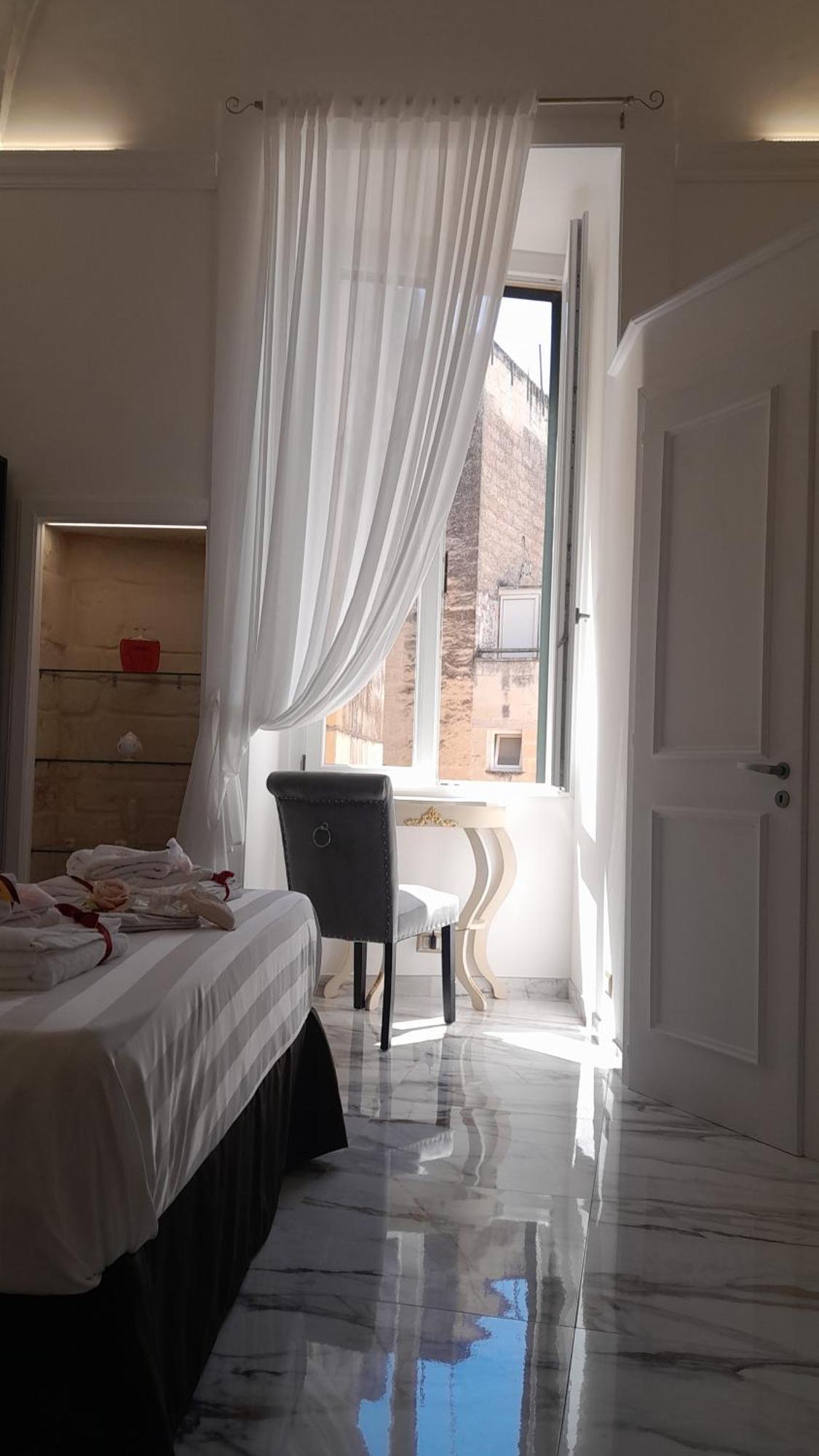 レッチェ La Dimora Di Re Idomeneo Bed & Breakfast エクステリア 写真
